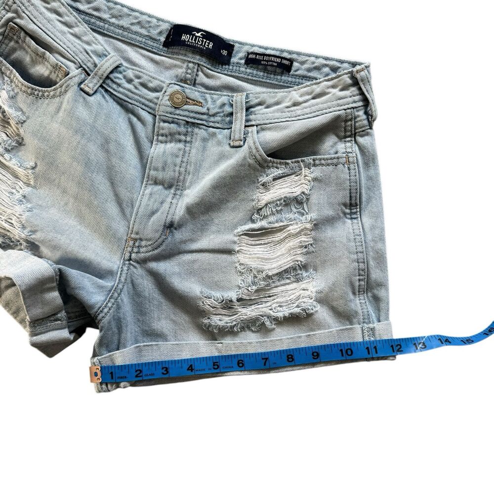 Hollister High Rise Boyfriend Short SZ 11 / 30 Light Wash Distressed Button Fly - Picture 9 of 11